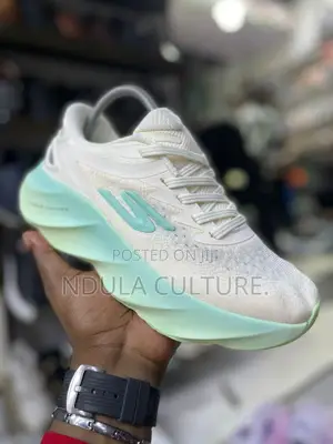 Skechers Aero-Burst