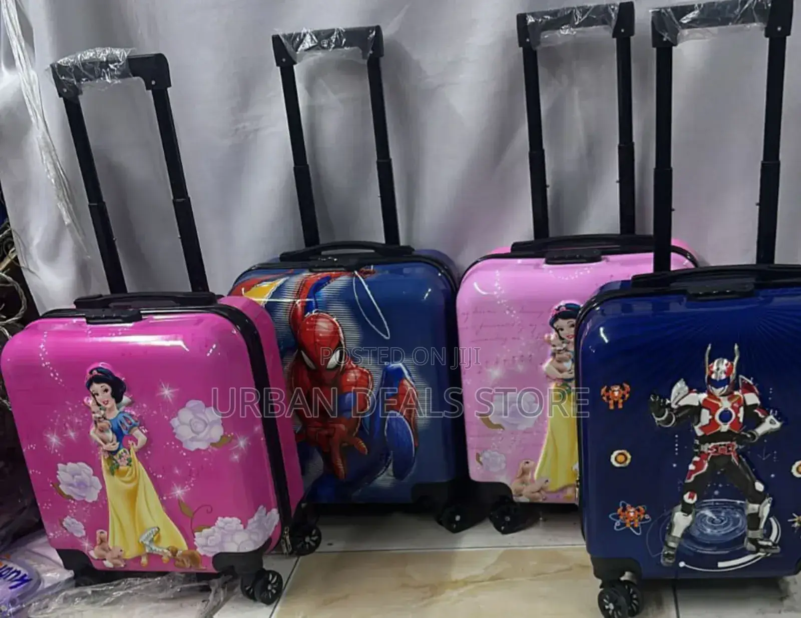 Kids’ Hard-Shell Suitcase Design, Lightweight With Wheels