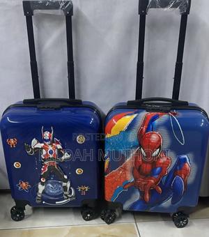 Kids’ Hard-Shell Modern Suitcase - main view