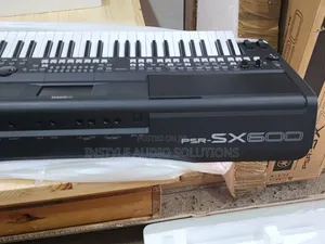 Original Yamaha PSR Sx 600 Top Quality Keyboard