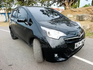 Toyota Ractis 2012 Black