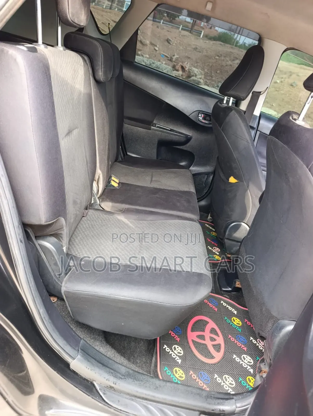 Toyota Ractis 2012 Black