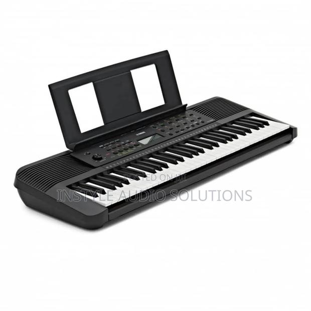 273 PSR E Yamaha Original Keyboard With Power Adapter