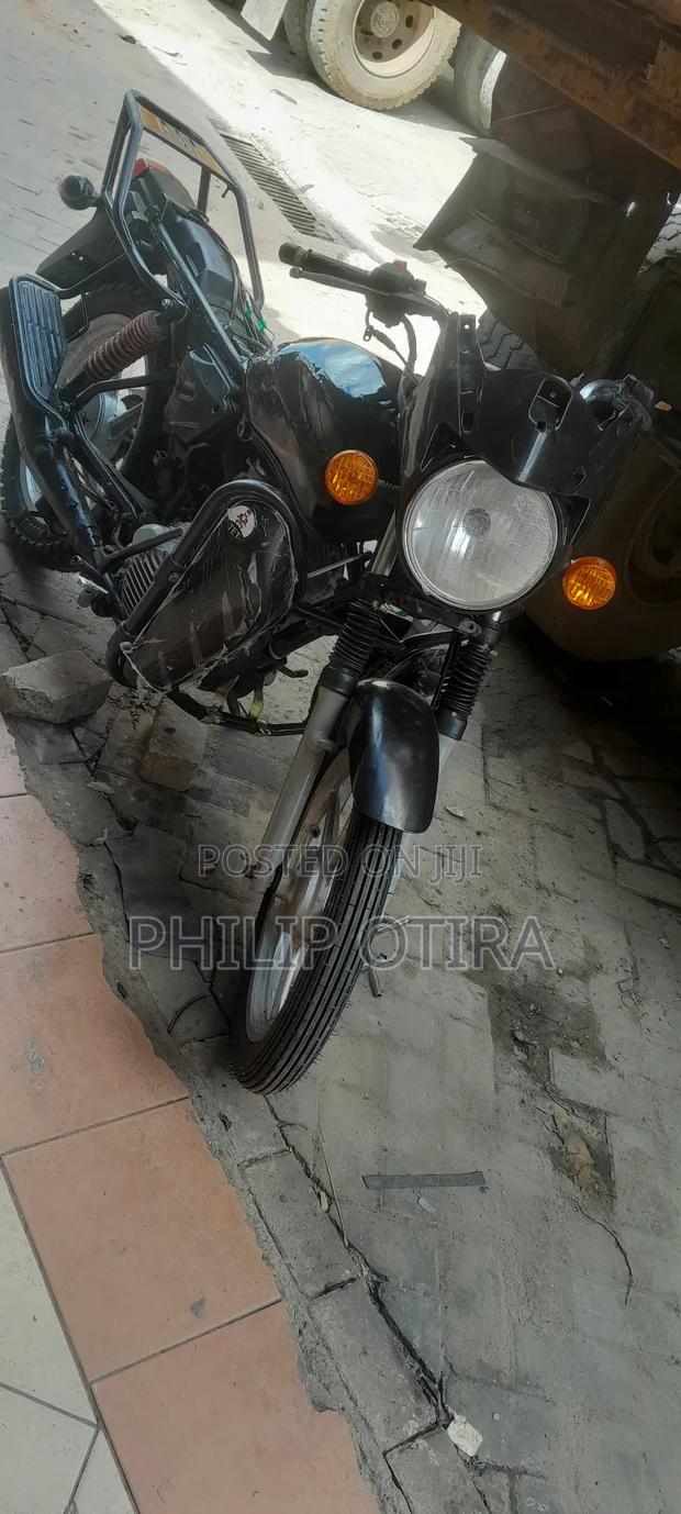 TVS HLX 125 2019 Black - thumbnail 6