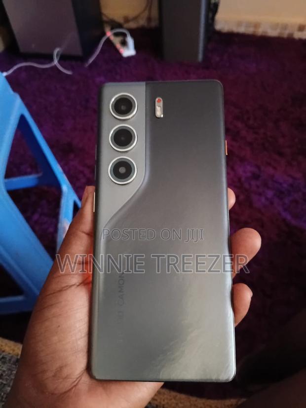 Tecno Camon 40 256 GB Gray
