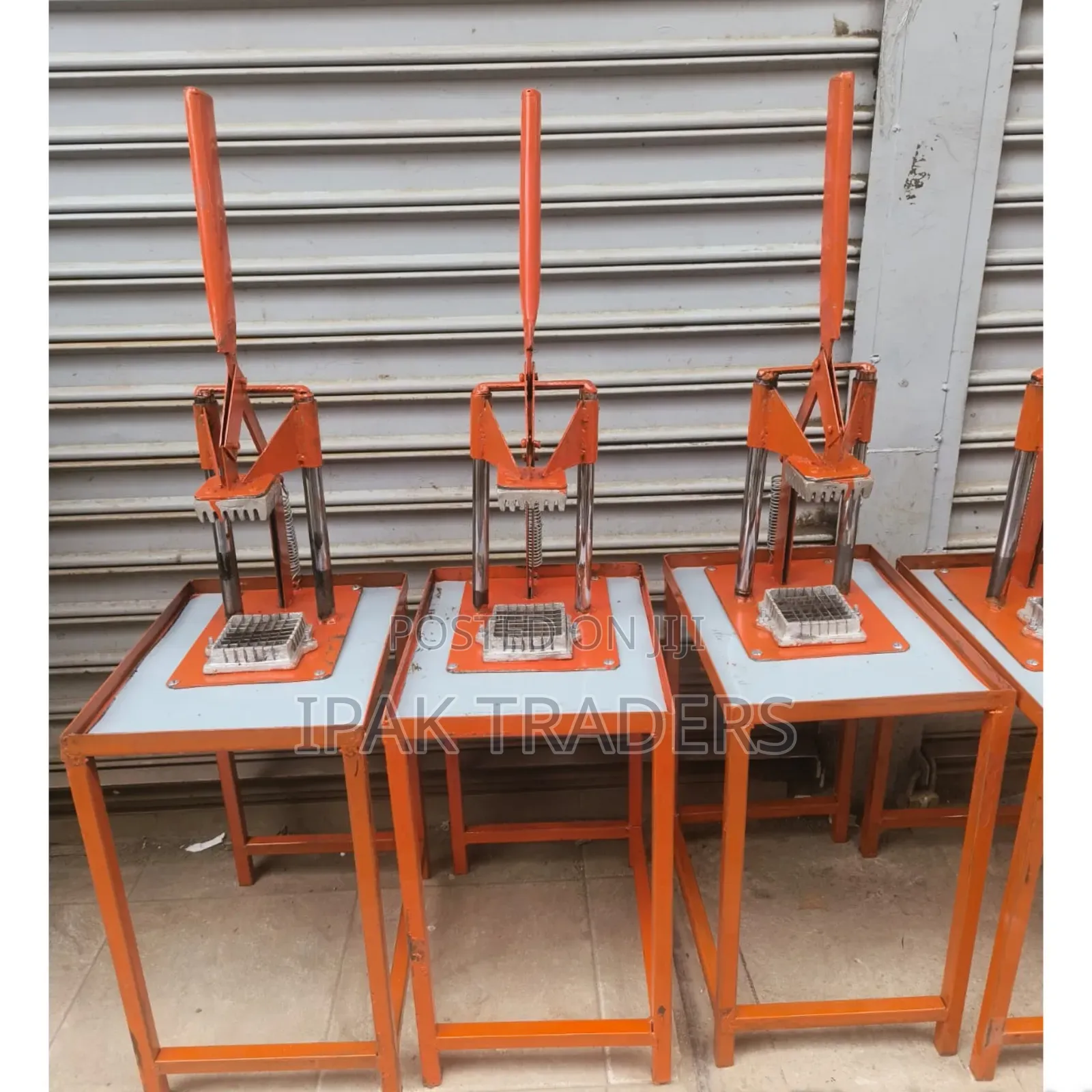 Commercial Chips Cutter at Metallic