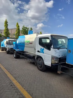 Fuso Canter Fe85