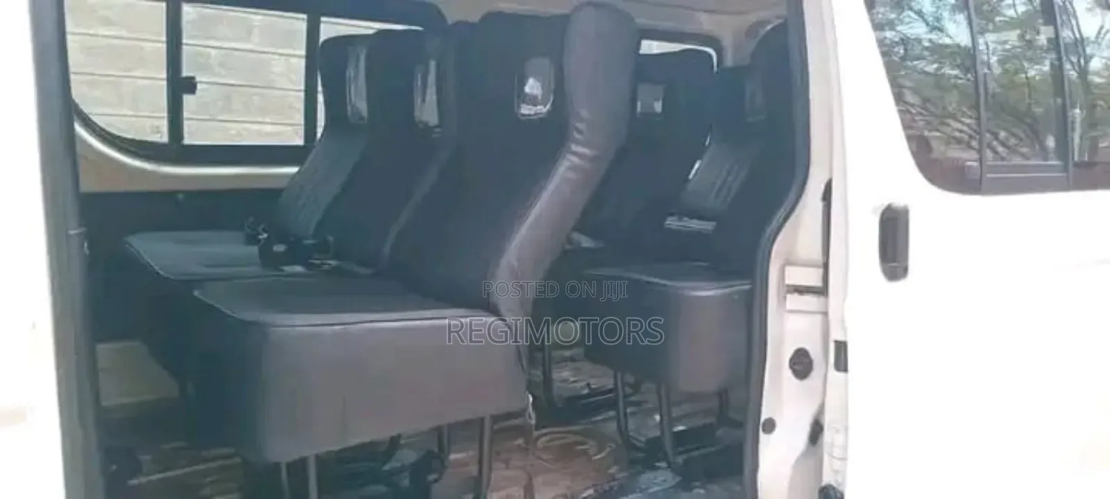 Toyota HiAce 2011 White