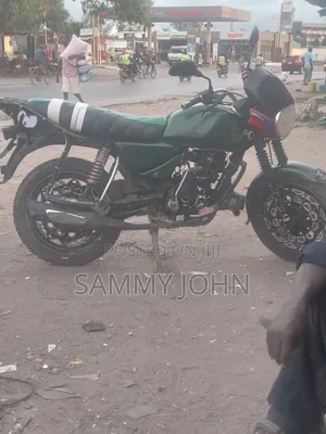 Bajaj Boxer 2016 Green