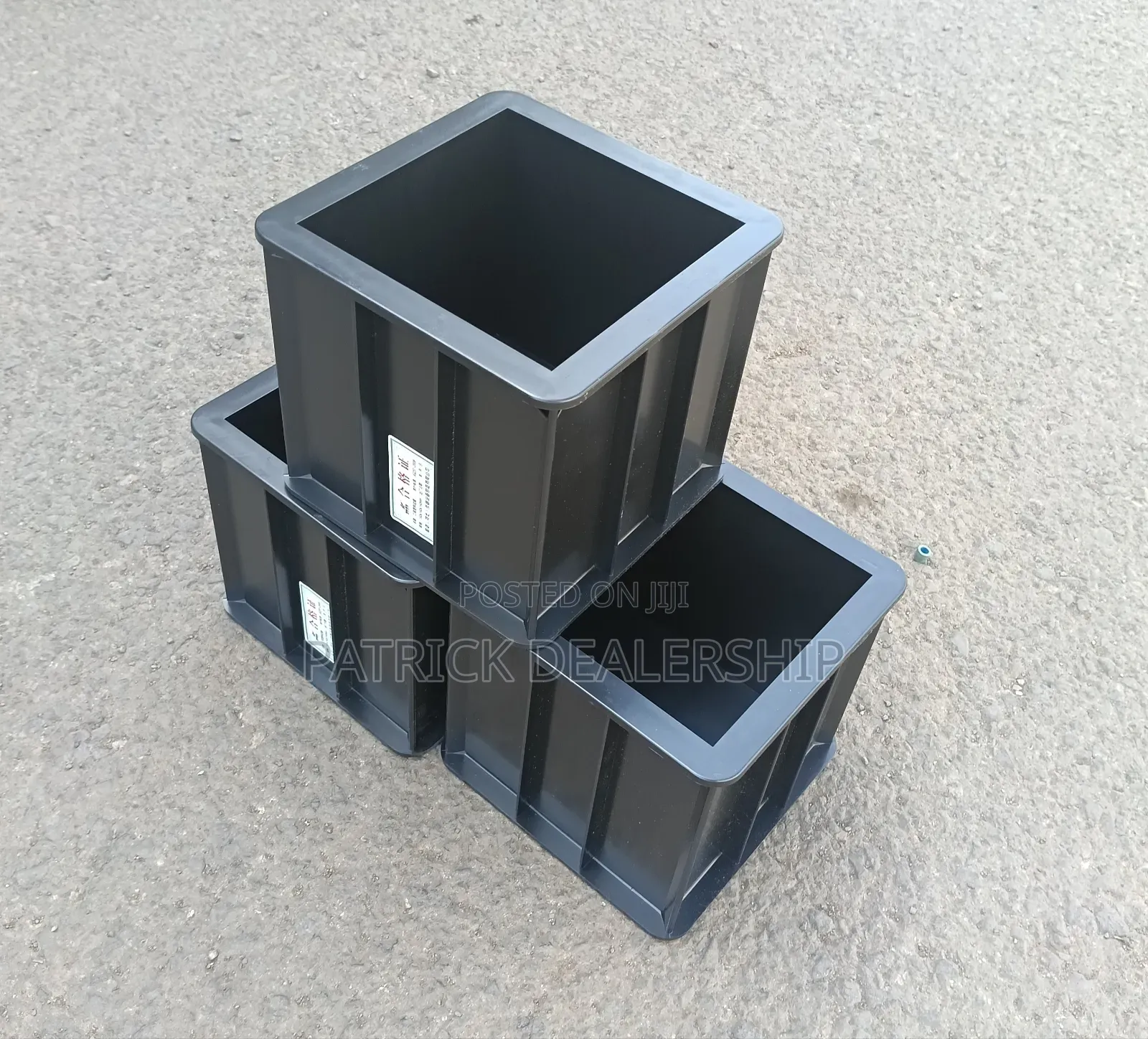 Certified Plastic Cube Moulds