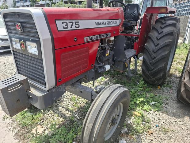 Mercey Furguson Tractor - thumbnail 5