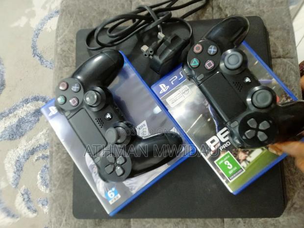 Play Station 4 - main view