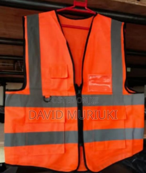 Executive Reflector Zipped With Pocket. - main view