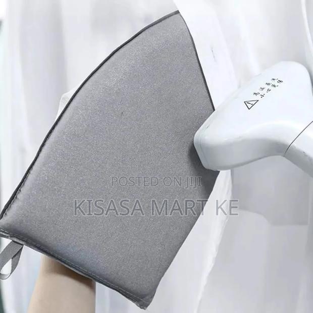 Highly Insulated Handheld Iron Pad. - thumbnail 4