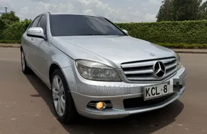 Mercedes-Benz C200 2010 Silver