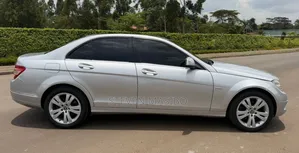 Mercedes-Benz C200 2010 Silver