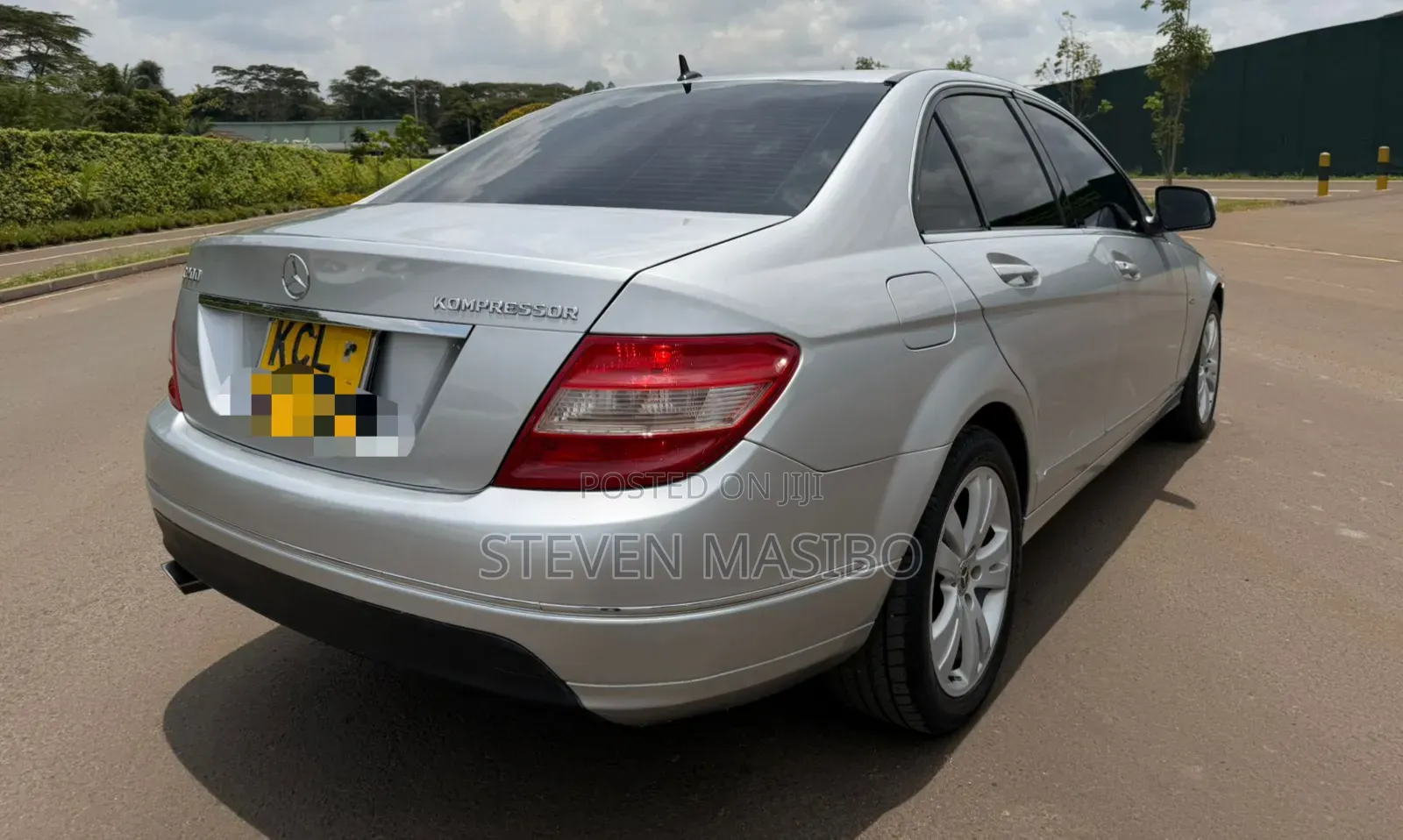 Mercedes-Benz C200 2010 Silver