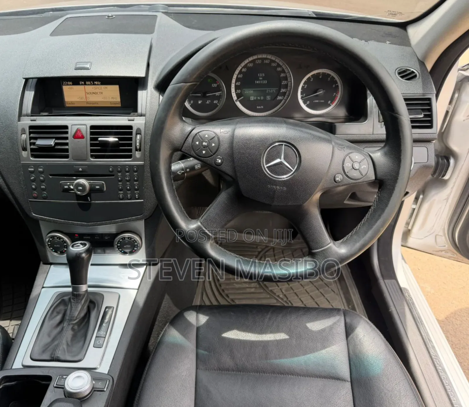 Mercedes-Benz C200 2010 Silver