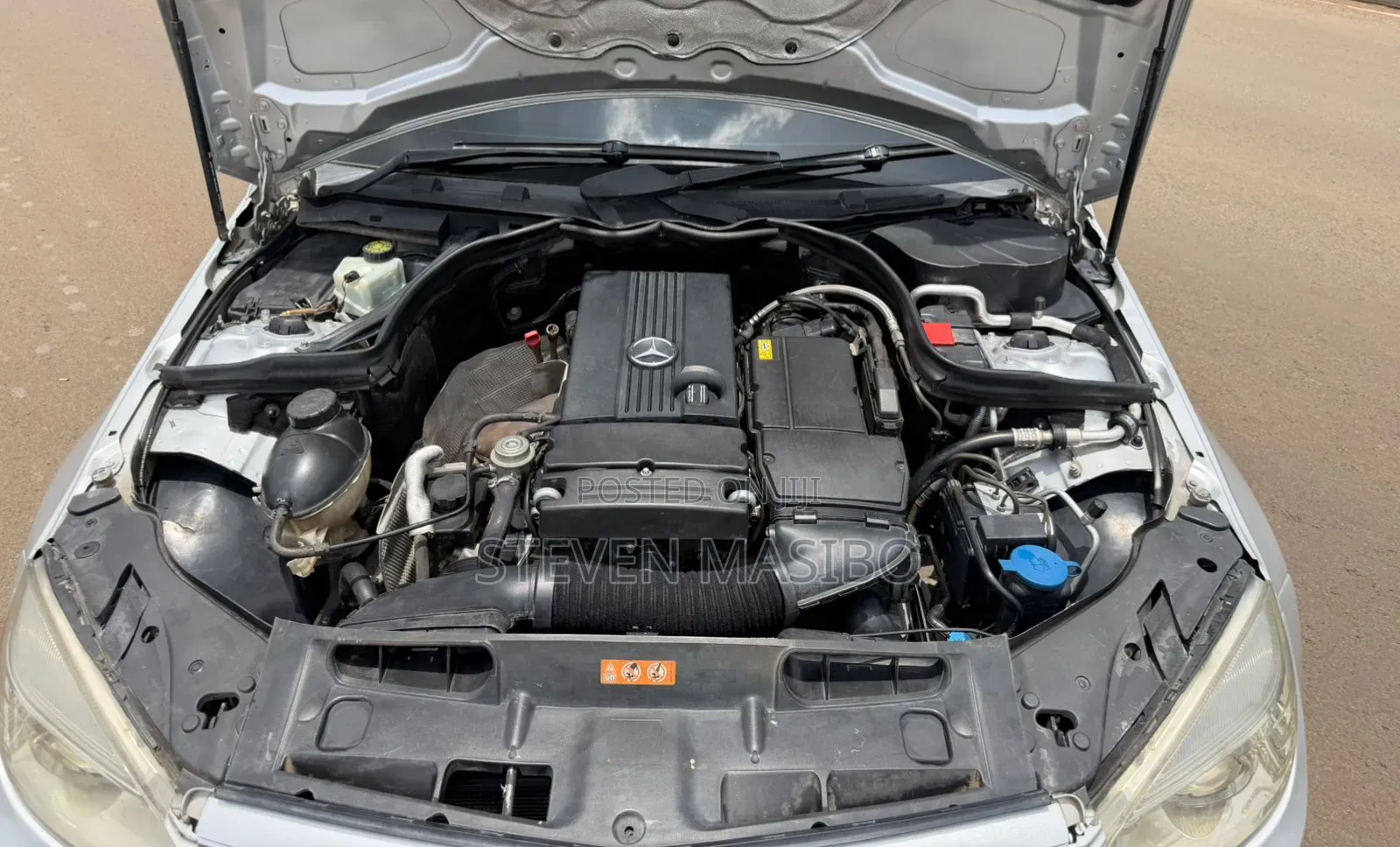 Mercedes-Benz C200 2010 Silver
