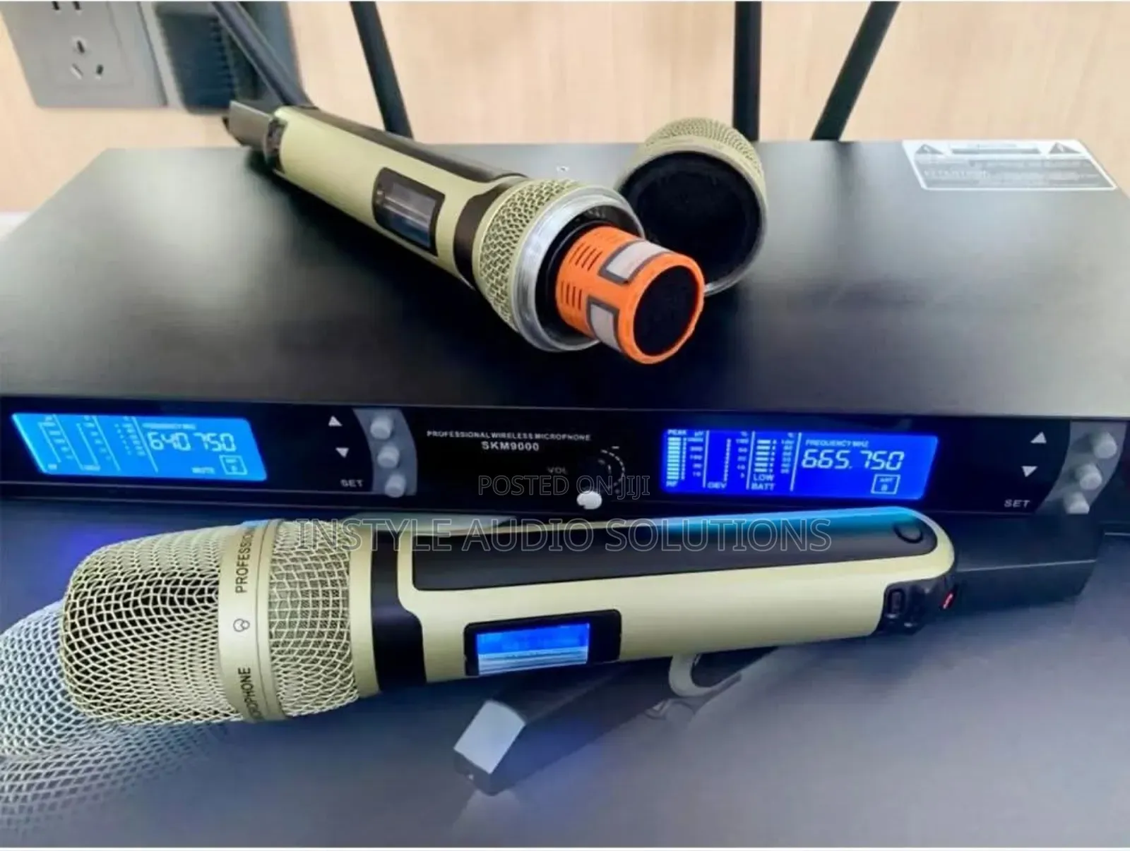 Original Senneizer Skm9000 300 Meters Frequency Range Wireless
