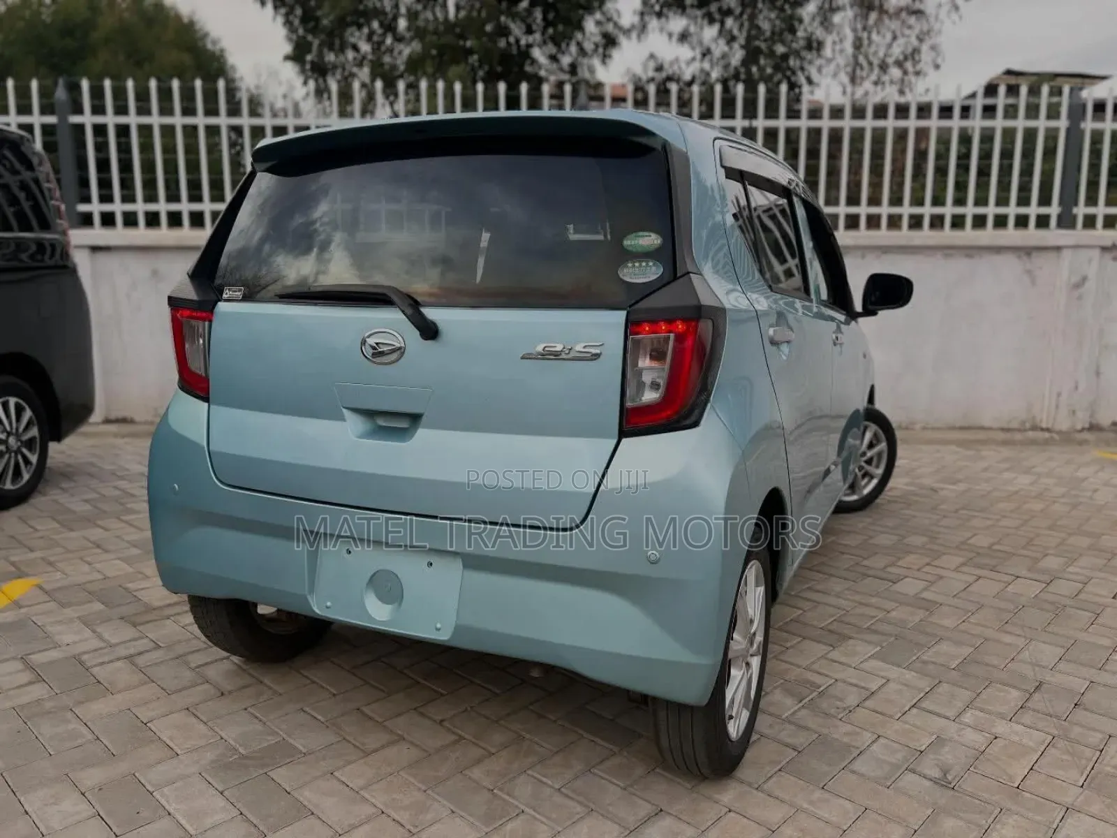 Daihatsu Mira 2017 Blue