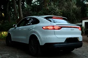 Porsche Cayenne Coupe AWD 2022 White