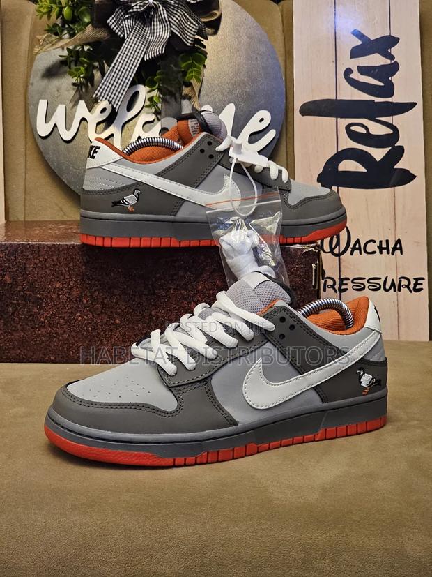 Spot New Dunk Low Collection - thumbnail 5