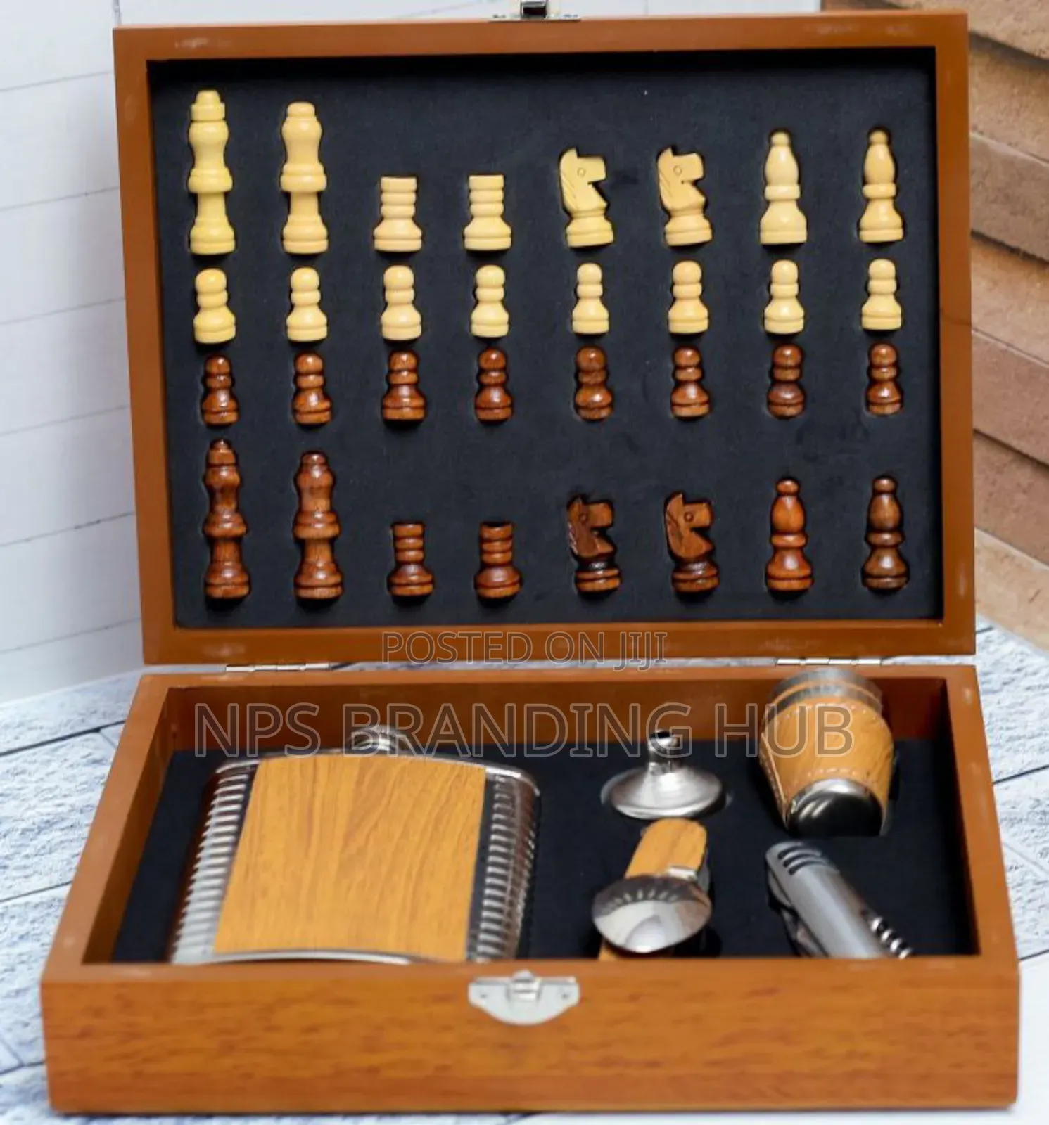 Chess Bar Set,Wooden Box With A Built-in Chessboard