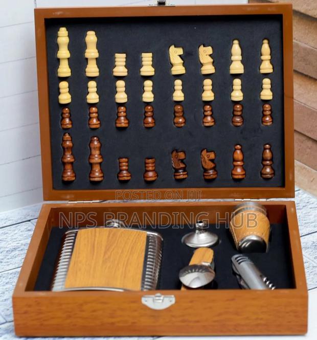 Chess Bar Set,Wooden Box With A Built-in Chessboard - main view