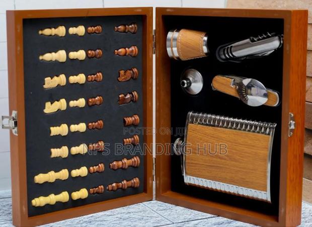 Chess Bar Set,Wooden Box With A Built-in Chessboard - thumbnail 4