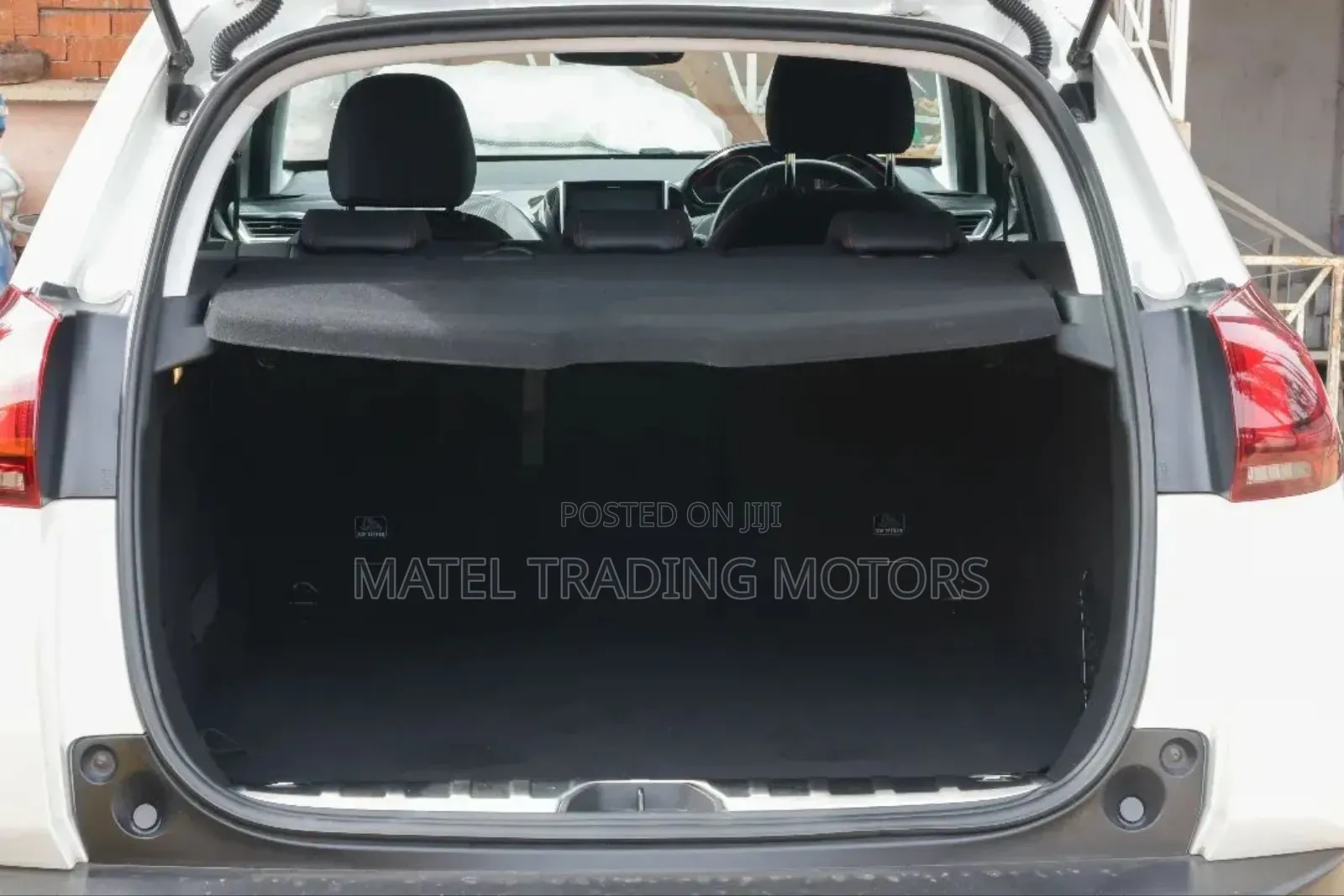 Peugeot 2008 1.2 PureTech (110 Hp) 2018 White
