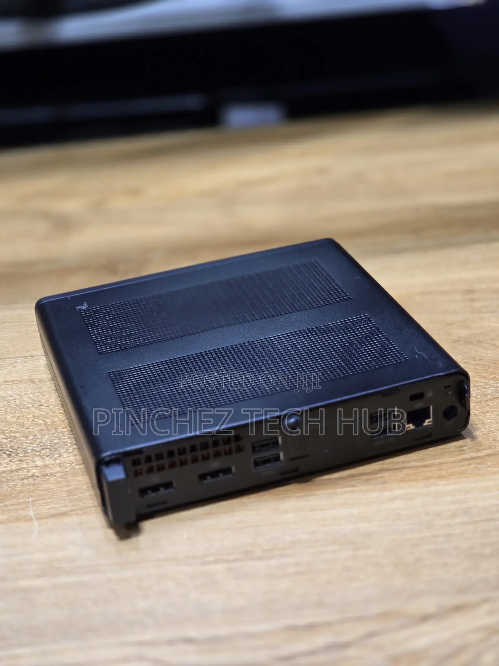 Desktop Computer HP EliteDesk 705 8GB AMD Ryzen 5 SSD 256GB