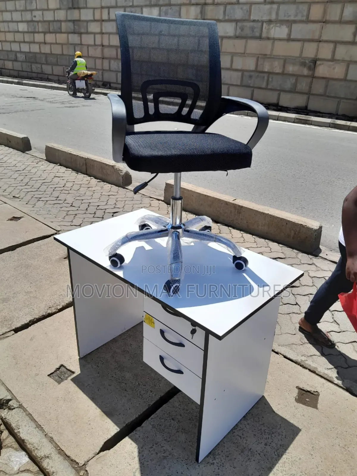 Manager Desk and Chair Set