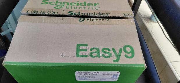 Schneider Consumer 4 Way - thumbnail 2