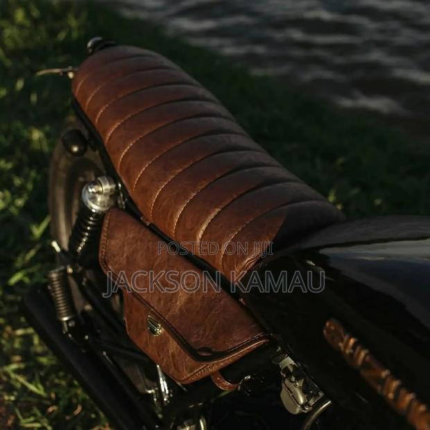 Custom Built Motorcycles Bobber 2026 Black - thumbnail 4