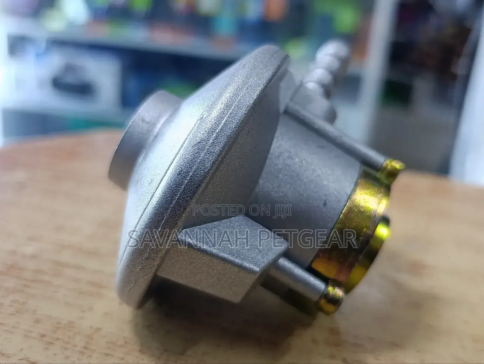 Cosco Gas Regulator, Commonly Used for 13kg LPG Gas Cylinders