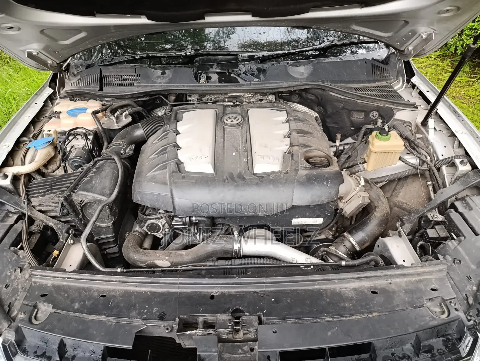 Volkswagen Touareg TDI Executive 2011 Silver