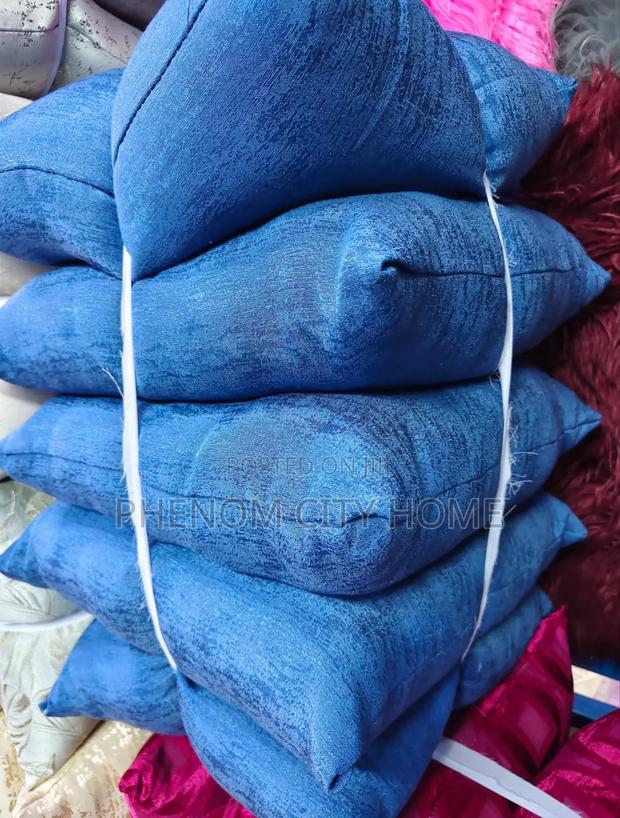 Fiber Coloured Throwpillows/Cushions - thumbnail 2