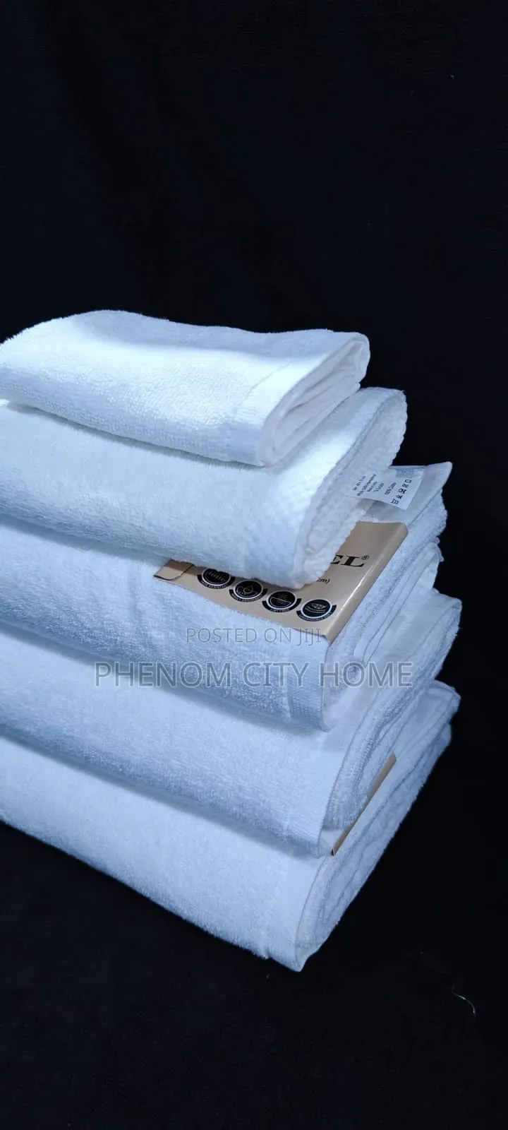 Borderless Premium Carmel Towels
