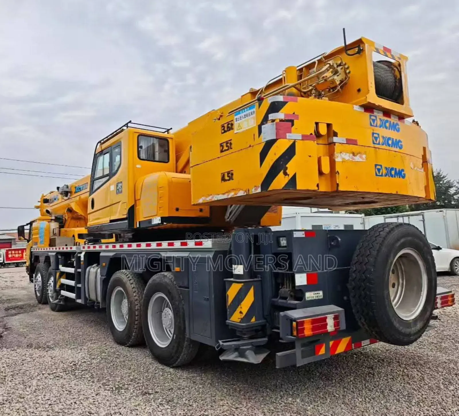 Cranes for Lifting and Errands Are Readily Available