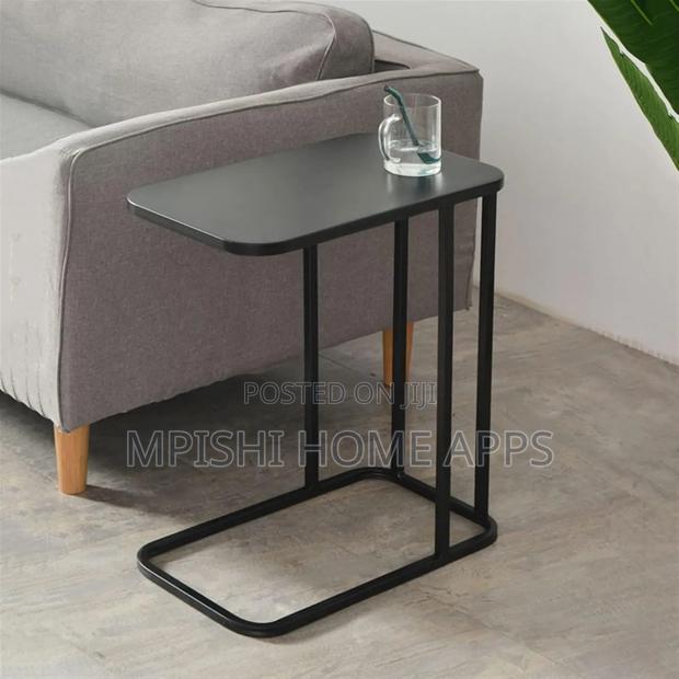 C-shaped Metal Sofa Side End Table - thumbnail 2