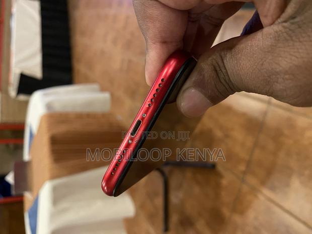 Apple iPhone 11 128 GB Red - thumbnail 3