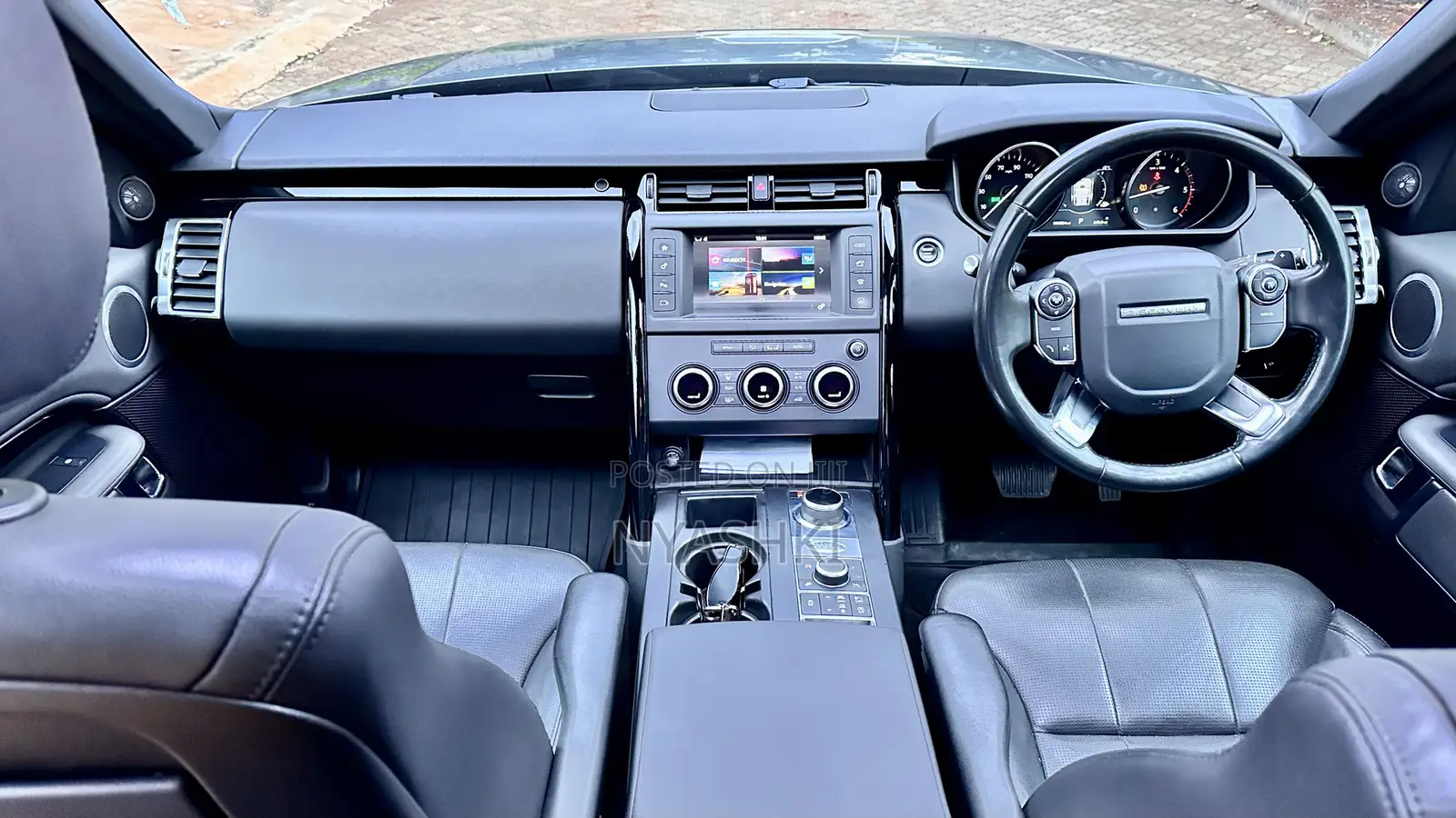 Land Rover Discovery HSE LUXURY 4x4 2018 Gray