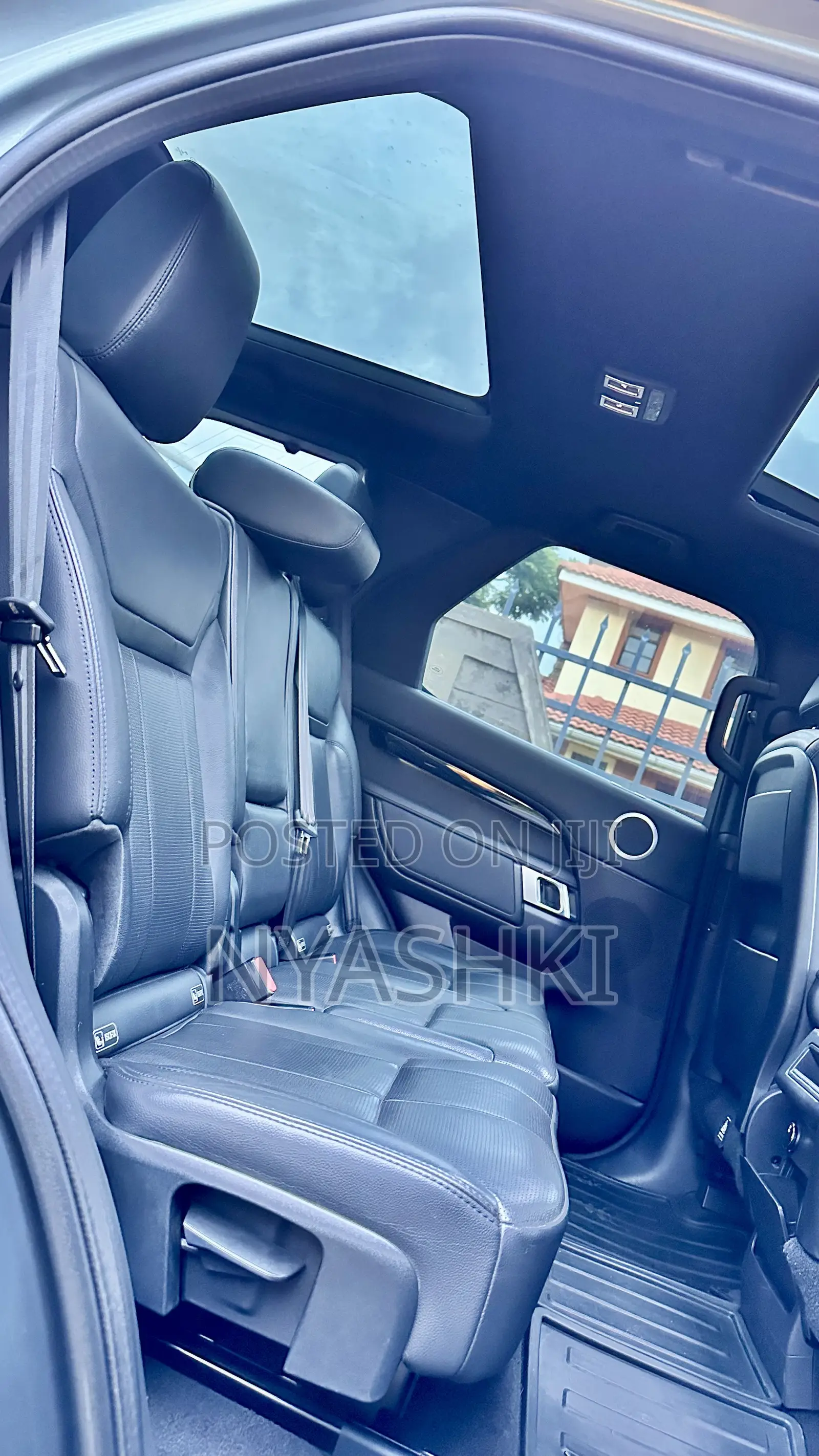 Land Rover Discovery HSE LUXURY 4x4 2018 Gray