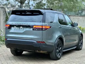 Land Rover Discovery HSE LUXURY 4x4 2018 Gray
