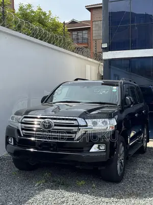 Toyota Land Cruiser 4.6 V8 ZX 2019 Black