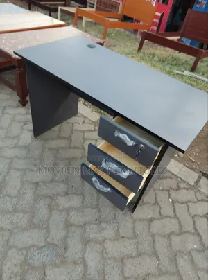 Basic Workstation Desk