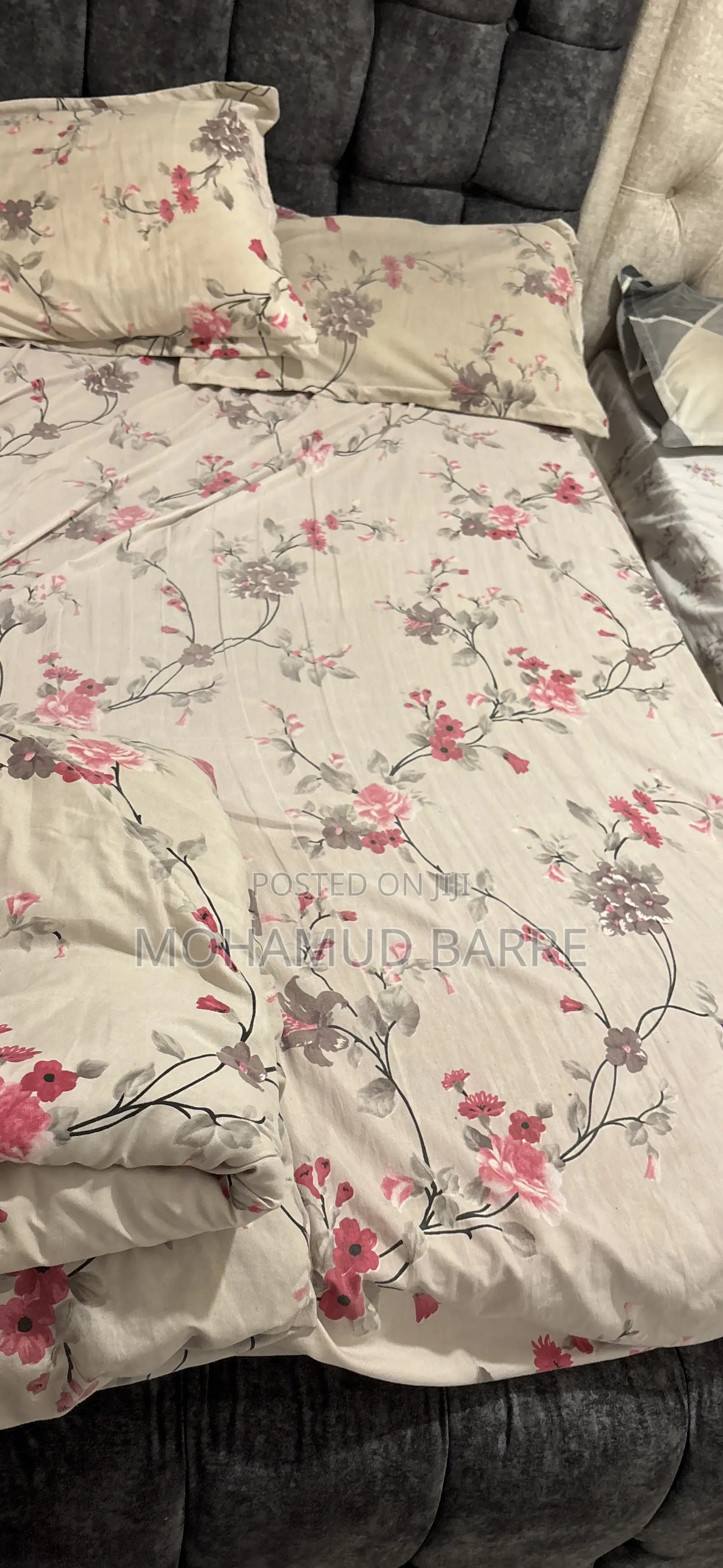 2 Full Beds With Bedsets