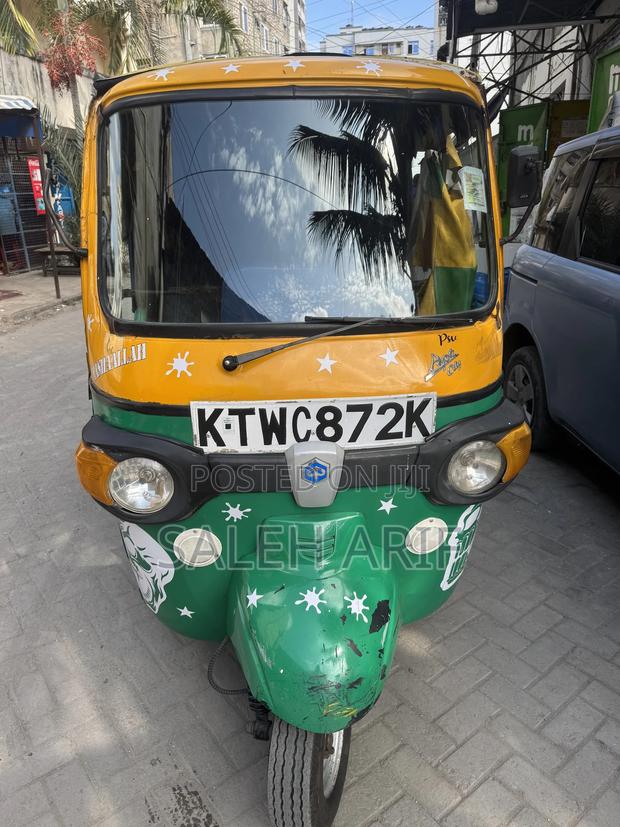 Piaggio 2019 Green