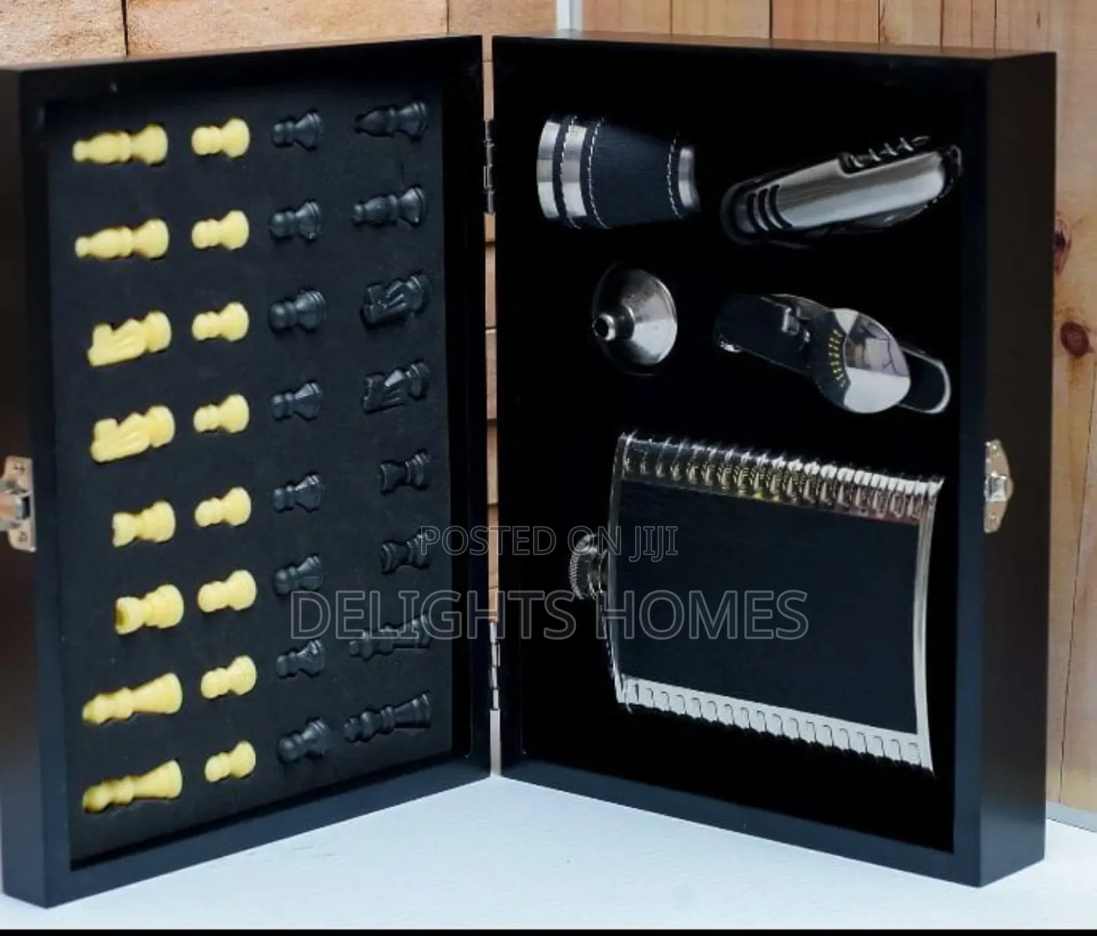 Whisky Gift Set/Wooden Chess